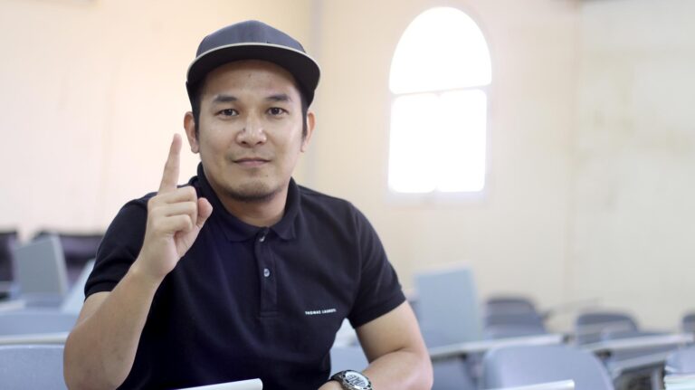 Read more about the article إسلام فرد من الجالية الفلبينية