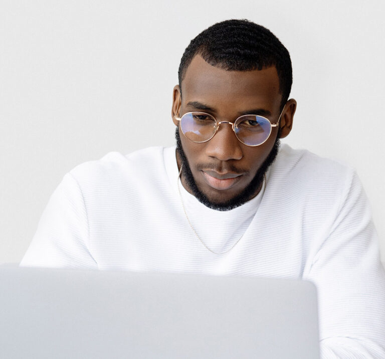 Read more about the article 1477 مسلماً جديداً خلال شهر شوال